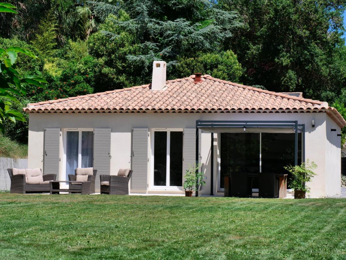 Les Yuccas -Maison Neuve Avec Un Jardin A Saint Paul De Vence Ngoại thất bức ảnh